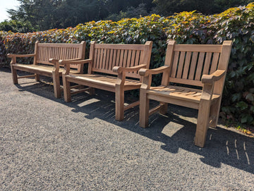 5 Things to Check Before Ordering a Memorial Bench | Expert Guide