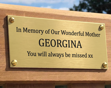buy brass engraved plaques for UK memorial benches
